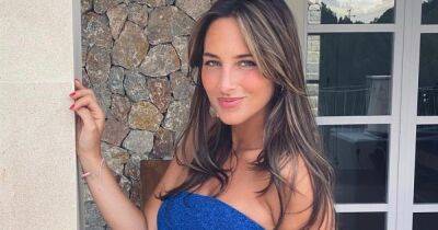 James Taylor - Made in Chelsea’s Maeva D'Ascanio cradles blossoming baby bump in blue minidress - ok.co.uk - France - Chelsea