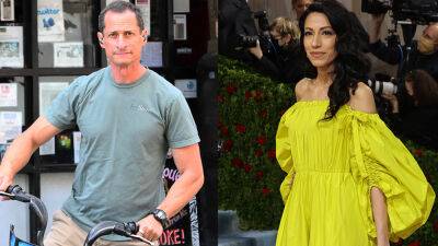 Anthony Weiner spotted in New York after ex-wife Huma Abedin reportedly begins dating Bradley Cooper - www.foxnews.com - New York - New York