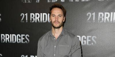 Taylor Kitsch Reveals If He'd Do a 'Friday Night Lights' Reboot - www.justjared.com - Texas - county Dillon