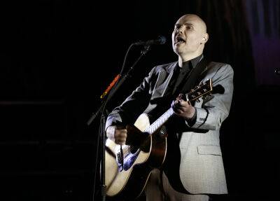 Billy Corgan announces benefit concert for Highland Park shooting victims - nypost.com