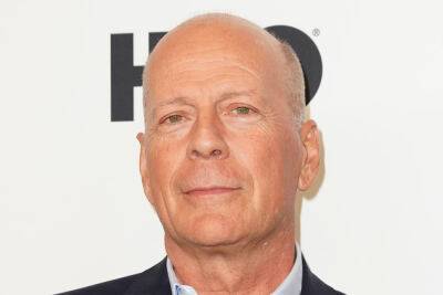 Bruce Willis - John Macclane - Emma Heming Willis - Bruce Willis Returns To Iconic ‘Die Hard’ Setting In Emotional Video - etcanada.com - Los Angeles