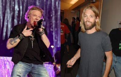 Taylor Hawkins - Foo Fighters - Roger Taylor - Vladimir Putin - Axl Rose dedicates Guns N’ Roses tour to Taylor Hawkins, criticises Vladimir Putin - nme.com - Ukraine - Russia