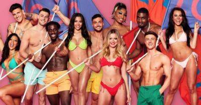 Caroline Flack - Iain Stirling - Mike Thalassitis - Jacques Oneill - Liam Llewellyn - ‘Love Island’ Confounds Critics Of Newly Sensitive Dating Show; Season 8 Garners Record-Breaking Audience Figures - deadline.com - Britain