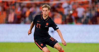 Manchester United planning 'Frenkie de Jong wage hike' to secure deal and more transfer rumours - www.manchestereveningnews.co.uk - Manchester - county Jones