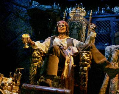 Johnny Depp - Jack Sparrow - Pirates Of The Caribbean Ride At Disneyland Reopens With Captain Jack Intact, Plus Long Lines & Temporary Closures - deadline.com - New Orleans - Beyond