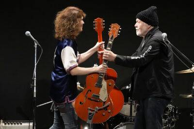 Randy Bachman Reunited With Beloved Stolen Guitar - etcanada.com - USA - Canada - Japan - Tokyo