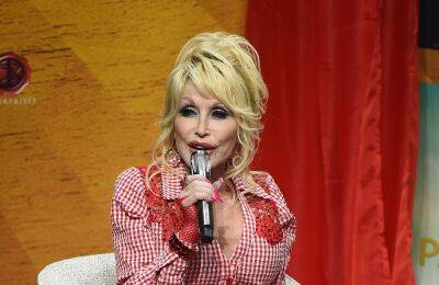 Dolly Parton - Fans Can Now Stay In Dolly Parton’s Actual Tour Bus - etcanada.com - Tennessee