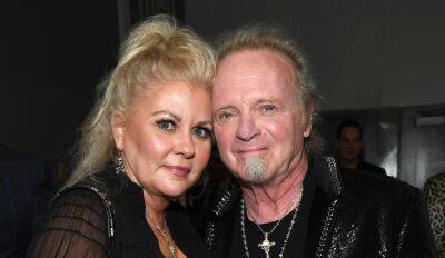 Joey Kramer - Aerosmith Drummer Joey Kramer's Wife Linda Has Died at 55 - justjared.com - Las Vegas