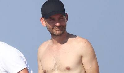 Tobey Maguire Is Looking Fit at 47 - See the New Shirtless Photos! - www.justjared.com - France