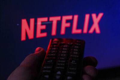 Adam Sandler - Netflix Touts Record 7.7% Share Of Total TV Viewing In June, Defends Binge-Release Model As Key Part Of Its “Significant Long Term Business Advantage” - deadline.com - city Sandler - Netflix