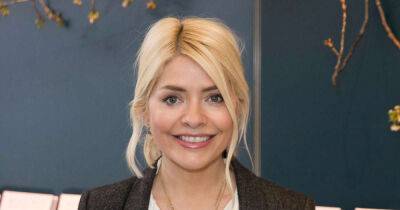 Holly Willoughby - Martin Lewis - Philip Schofield - Holly Willoughby, Philip Schofield and Martin Lewis exploited as Brits lose thousands to celeb crypto scams - msn.com - Britain