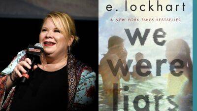 Julie Plec - Per Deadline - Tiktok - Julie Plec, Universal TV Acquire Rights to E. Lockhart YA Books - thewrap.com - Mexico - city Roswell, state New Mexico - state New Mexico