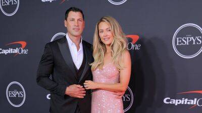 'Dancing with the Stars' Peta Murgatroyd Reveals She's in 'the Last Stages' of IVF (Exclusive) - www.etonline.com