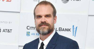 David Harbour Is ‘Struggling’ to Lose Weight for ‘Stranger Things’ Season 5 After Gaining Lbs to Play Santa - www.usmagazine.com - Santa - Russia