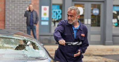 Michael Le-Vell - Kevin Webster - Audrey Roberts - Ed Bailey - Ryan Connor - Sarah Barlow - Stephen Reid - Coronation Street spoilers see Kevin lose the plot in violent street attack - ok.co.uk