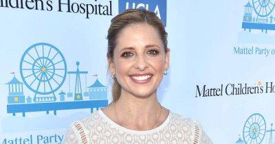 Sarah Michelle Gellar Returns to TV for ‘Teen Wolf’ Spinoff Show ‘Wolf Pack’: Everything to Know - www.usmagazine.com - county San Diego - county Jeff Davis