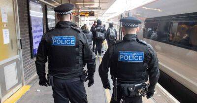 BREAKING: Person dies after being hit by train near Warrington - manchestereveningnews.co.uk - Britain - county Oxford