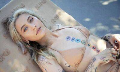 Kim Kardashian’s SKIMS taps Paris Jackson in new L.A pool party-inspired campaign - us.hola.com - Los Angeles - USA - county Bailey - Madison, county Bailey