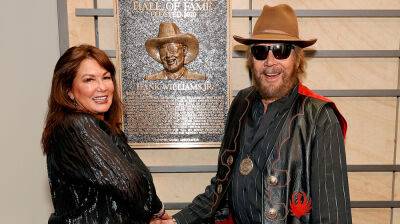 Hank Williams-Junior - Williams - Hank Williams Jr.'s Wife Mary Jane Thomas' Cause of Death Finally Revealed, Four Months After Death - justjared.com - Florida - Nashville - county Palm Beach