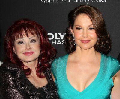 Ashley Judd Says She Knows Her Mom Naomi ‘Was In Pain’ And Was ‘Doing The Best She Could’ In Emotional Interview About Suicide - etcanada.com