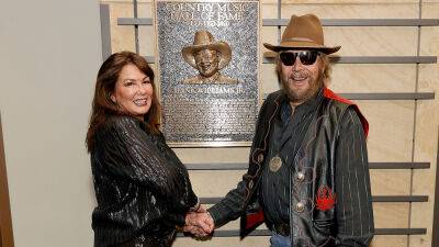 Hank Williams-Junior - Williams - Hank Williams Jr.'s late wife Mary Jane Thomas' cause of death revealed due to 'collapsed' lung - foxnews.com - Florida - county Thomas - county Palm Beach - Tennessee - state Washington - city Nashville, state Tennessee