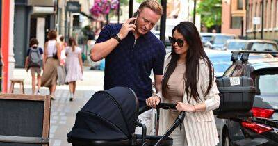 Jess Wright - William Lee-Kemp - Williams - Jess Wright takes baby son on family stroll after detailing postnatal depression battle - ok.co.uk - London