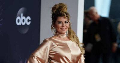 Shania Twain regularly blacked out due to Lyme disease - www.msn.com