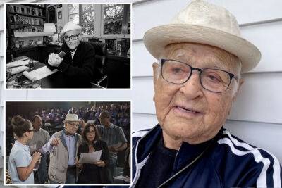 Emmy Awards - Tony Vinciquerra - Norman Lear celebrates 100th birthday by singing ‘That’s Amore’ - nypost.com - state Vermont - city Sanford