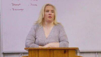 Mama June Reacts to Daughter Alana 'Honey Boo Boo' Thompson Considering Weight Loss Surgery - www.etonline.com