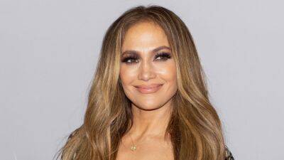 Jennifer Lopez’s Latest Sexy Bun Hairstyle Is Literally Perfect - www.glamour.com