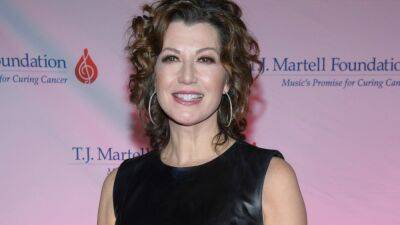 Vince Gill - Amy Grant - Amy Grant Released From the Hospital, Postpones Upcoming Shows - etonline.com - Nashville - Virginia - Tennessee - North Carolina - Charlotte, state North Carolina - county Grant