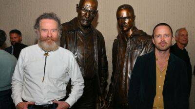 Aaron Paul - Vince Gilligan - Bryan Cranston and Aaron Paul Appear at 'Breaking Bad' Statue Unveiling in Albuquerque - etonline.com - county Bryan - state New Mexico - city Cranston, county Bryan - state Republican - city Albuquerque, state New Mexico