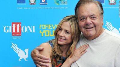 Mira Sorvino leads an outpouring of tributes to her late father Paul - edition.cnn.com - Hollywood