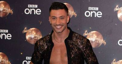 Giovanni Pernice thinks he's be a better Strictly Come Dancing judge than Anton Du Beke - www.msn.com - Britain - Italy