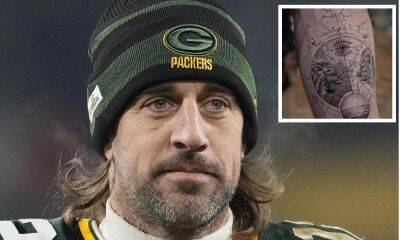 Aaron Rodgers - Aaron Rodgers’ first tattoo has the internet captivated and confused - us.hola.com - USA