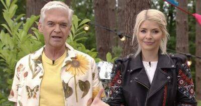 Holly Willoughby - Phillip Schofield - Itv This - ITV This Morning fans say 'what the' as Holly Willoughby and Phillip Schofield look completely different - manchestereveningnews.co.uk