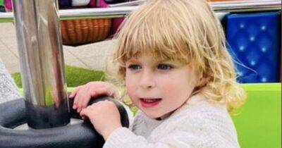 Scots toddler 'traumatised' after wrist broken on shopping centre fairground ride - www.dailyrecord.co.uk - Scotland