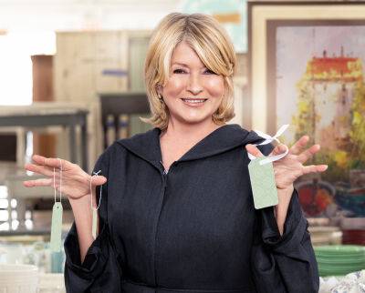 Martha Stewart Sometimes Wonders ‘Couldn’t That Person Just Die’ For The Sake Of Romance - etcanada.com