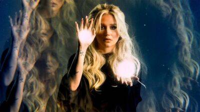 Whitney Cummings - How to Watch Kesha's New Paranormal Reality Series 'Conjuring Kesha' - etonline.com