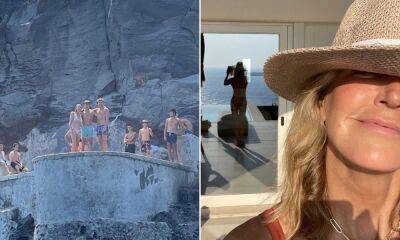 Lara Spencer - GMA star Lara Spencer rocks baby pink bikini for snorkeling adventure - hellomagazine.com - France - Greece