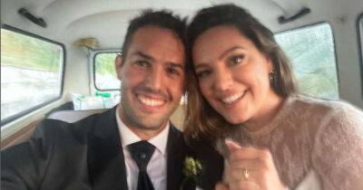 Kelly Brook - Jeremy Parisi - Kelly Brook marries boyfriend Jeremy Parisi at ceremony in Italy - msn.com - France - Italy