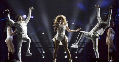 How did Beyoncé become the biggest deal in music? - www.msn.com - Britain - France