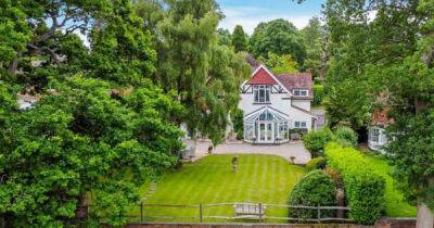 £1.25m home for sale in 'celebrity hotspot' Dormans Park estate where Tom Cruise lived - www.msn.com - Hollywood