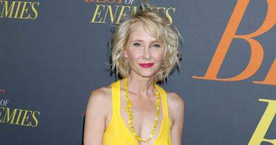 Anne Heche - Anne Heche Declared Legally Dead at Age 53 Following Car Crash That Left Her In Critical Condition - usmagazine.com - Los Angeles - Los Angeles - California - Ohio
