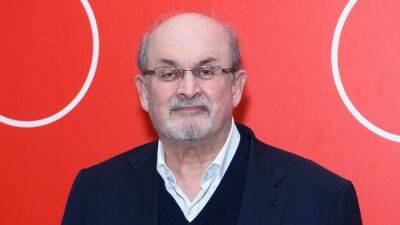 Salman Rushdie on Ventilator, Unable to Speak: ‘The News Is Not Good,’ His Agent Says - thewrap.com - New York - USA - New York - Pennsylvania - Washington - New Jersey - Iran