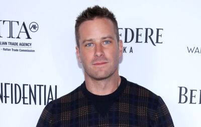 Armie Hammer Spotted with New Triangle Tattoos, Possible Meaning Revealed - justjared.com - Los Angeles - Los Angeles - California - Cayman Islands