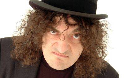 Jerry Sadowitz defends stand-up show after cancellation at Edinburgh Fringe - www.nme.com