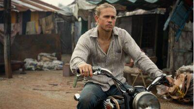 Charlie Hunnam Is on the Run in First Look at Apple TV+ Series ‘Shantaram’ (Photo) - thewrap.com