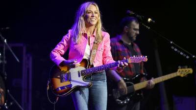 Sheryl Crow - Sheryl Crow's eponymous documentary sheds light on ‘battle with the real low lows’: 'It was really liberating' - foxnews.com - Las Vegas