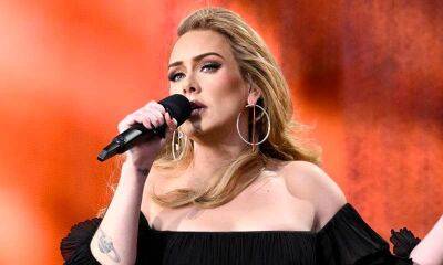 Billie Eilish - Simon Konecki - Adele - Adele reveals that her son Angelo is ‘obsessed’ with Billie Eilish - us.hola.com - New York - Las Vegas - county Rich